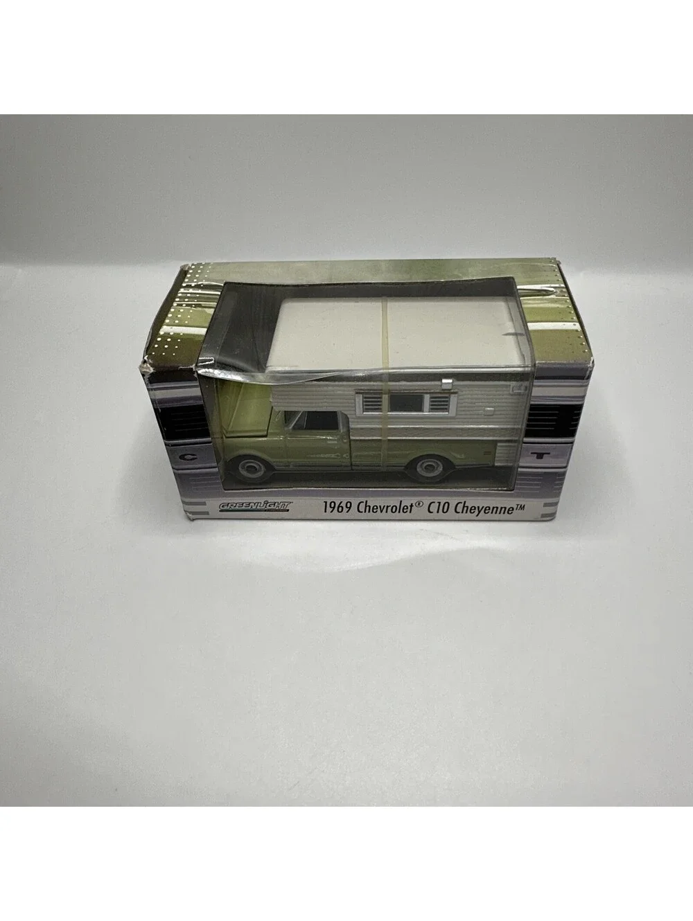 Greenlight 1968 Chevrolet C10 Cheyenne Camper 1/64 NEW + FAST SHIPPING